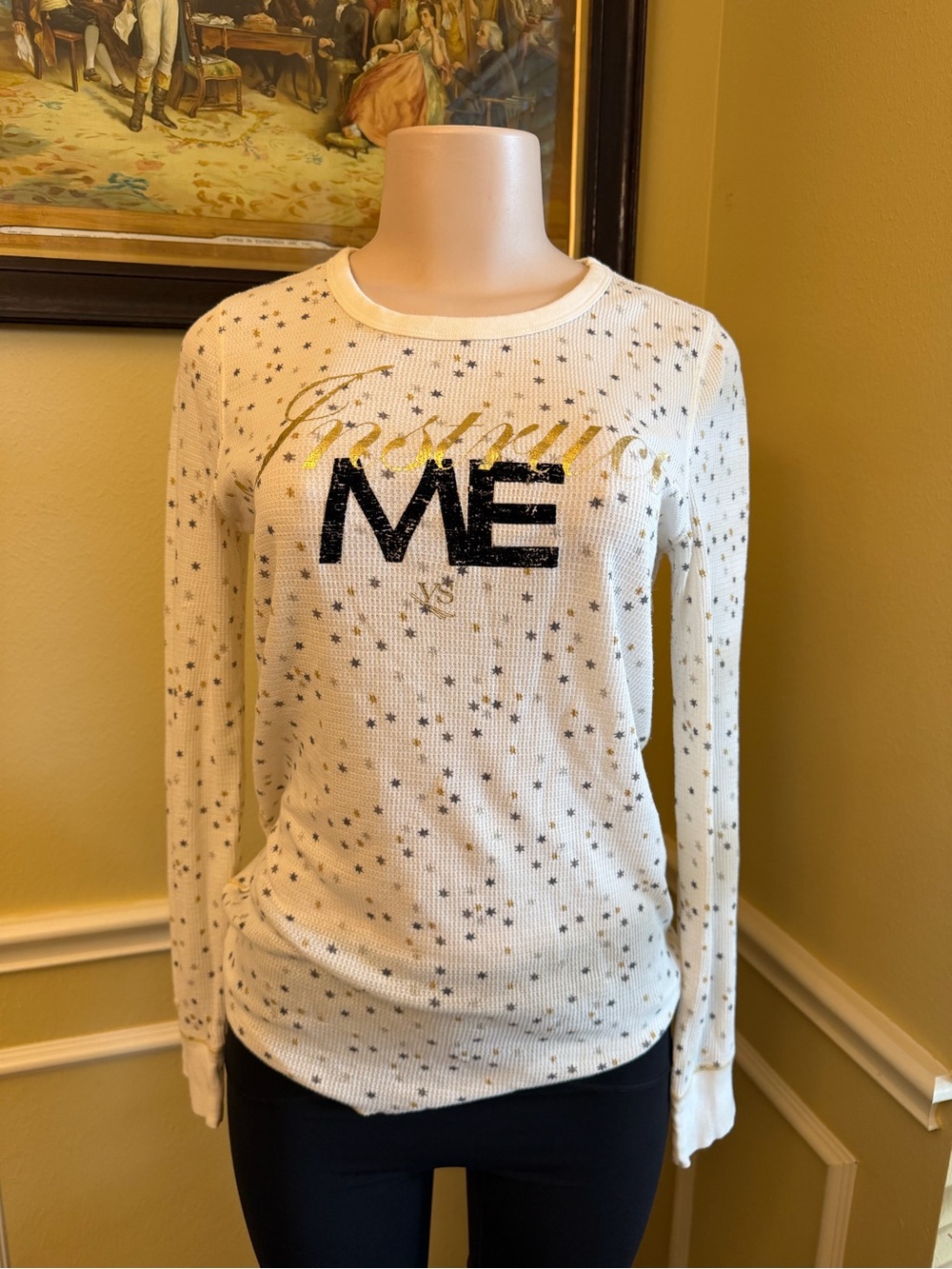 Victoria's Secret White Star Print 'INSTRUCT ME' Thermal Top with Gold Script